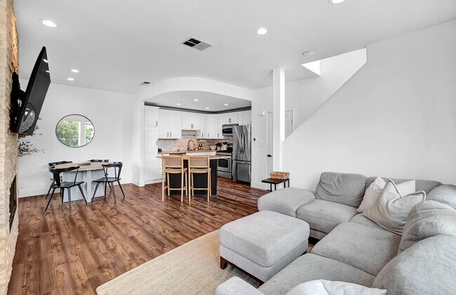 Foto del edificio - 83 White Sands