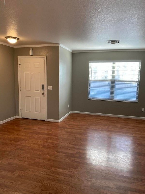 Building Photo - 2125 E Ebony Dr