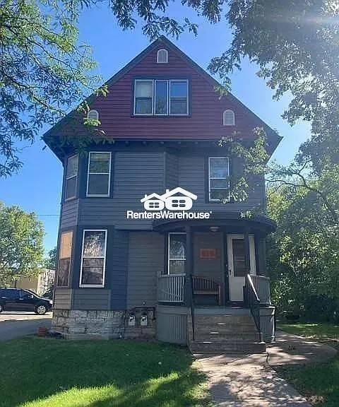 Foto principal - 916 SE 5th St