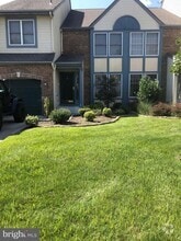 Building Photo - 10 Corlen Ct