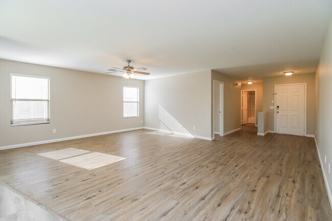 Foto del edificio - 2468 E Palm Beach Dr