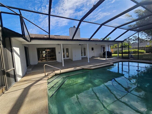 Foto del edificio - 149 Spring Chase Cir