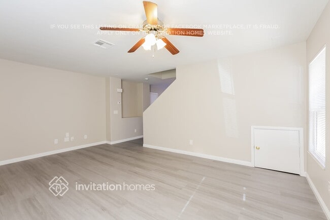 Building Photo - 4820 Golden Shimmer Ave