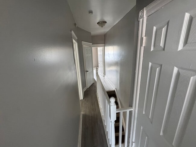 Photo - 2 bedroom 1 bath w/ an additional room House