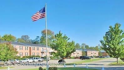 Foto principal - 5410 Lees Crossing Dr