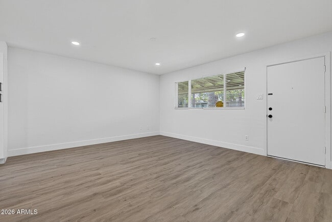 Building Photo - 7802 E Heatherbrae Ave