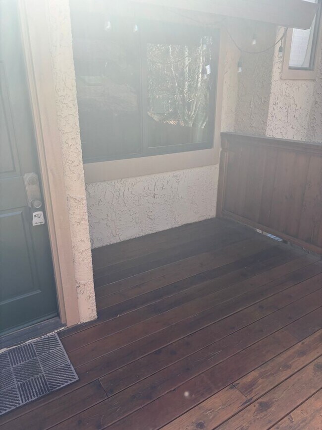 Foto del edificio - Two Bedroom Two Bath, plus Office Townhouse is Aptos