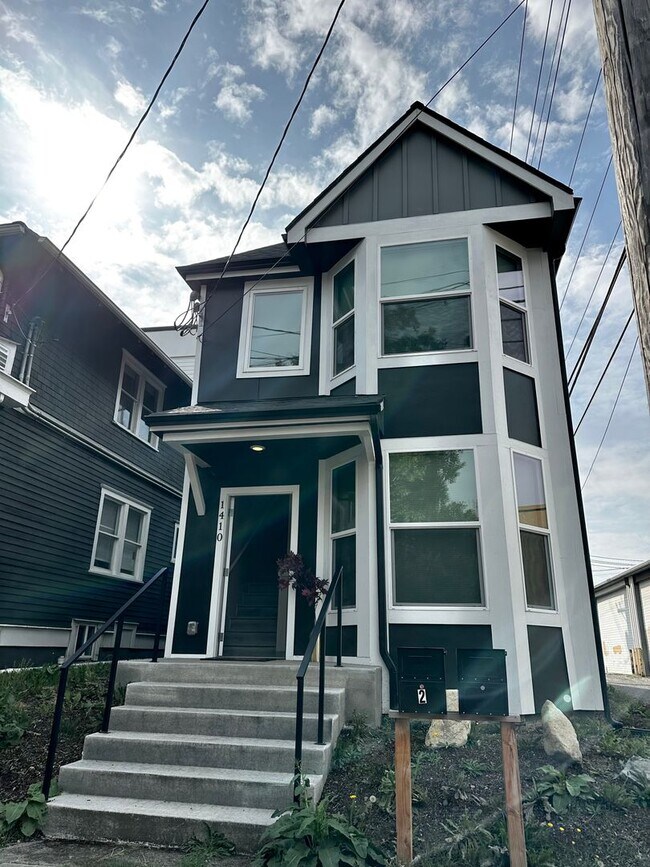 Foto del edificio - 2BR | 1BA – Washer & Dryer, A/C in Every R...