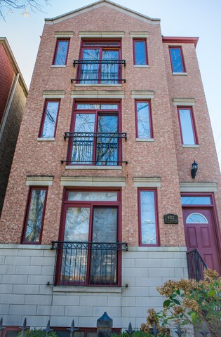 Primary Photo - 4312 S St Lawrence Ave