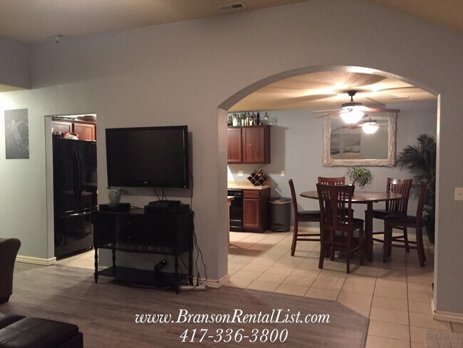 Foto del edificio - Now Pre-leasing for Mid-April