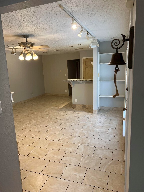 Building Photo - 8800 Springmail Cir