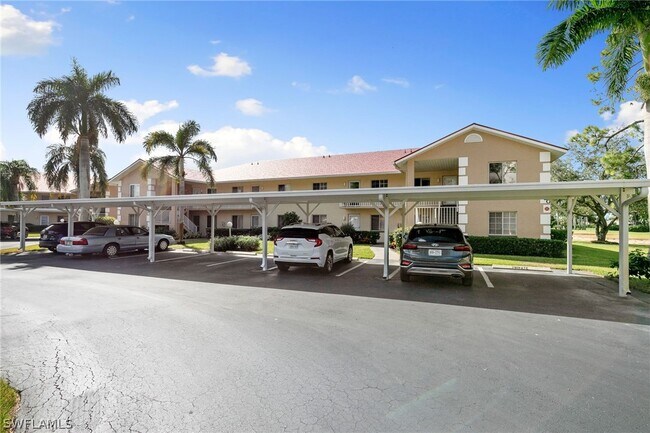 Foto del edificio - 520 Augusta Blvd