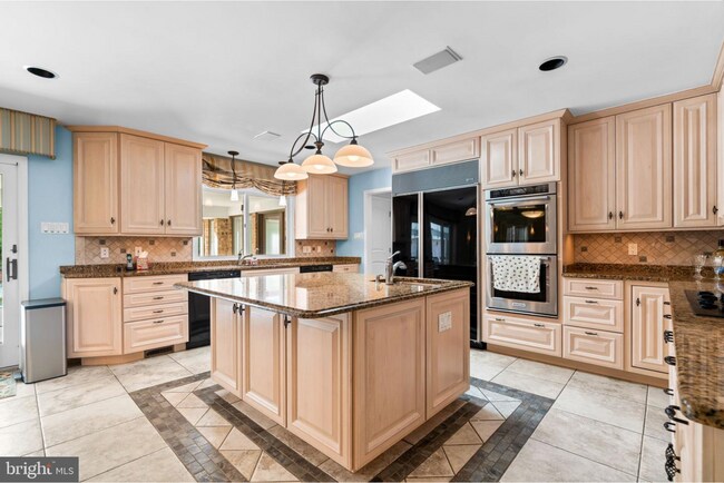 Foto del edificio - 4233 Buckskin Wood Dr