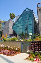 Building Photo - 838 California Ave
