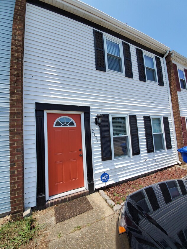 2138 Kimball Cir, Virginia Beach, VA 23455 Townhouse for Rent in