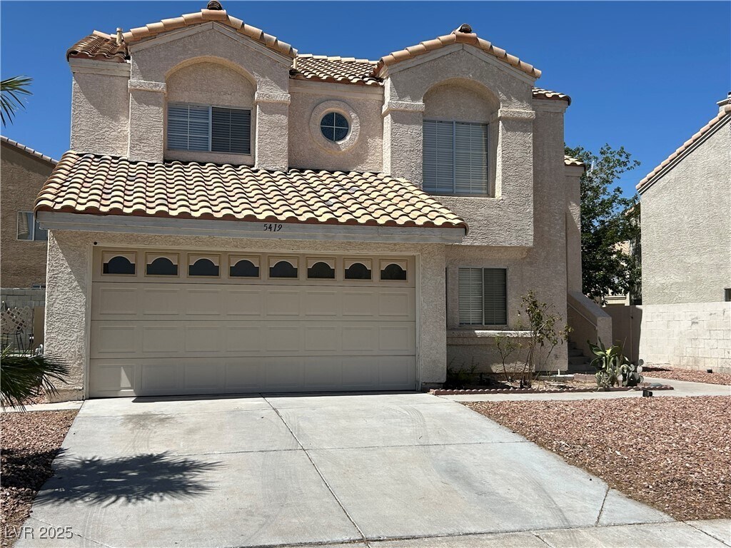 Foto principal - 5419 Walton Heath Ave