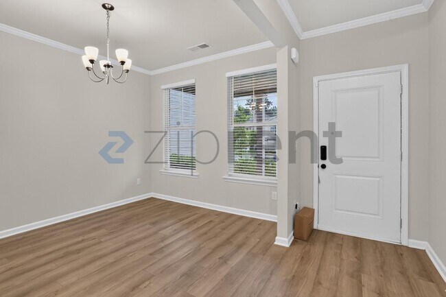 Building Photo - Unit