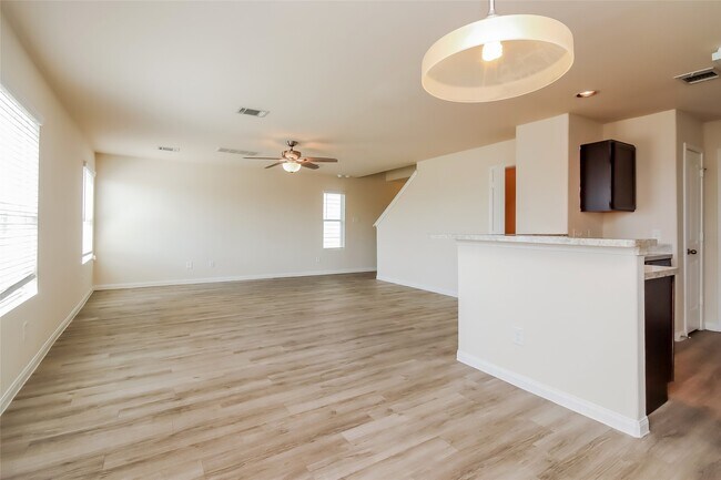 Foto del edificio - 5815 Northern Oak St