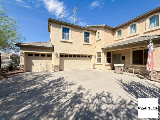 Building Photo - Escape to your Oasis in this Exquisite 5/2...