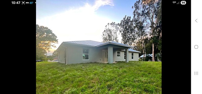 Foto del edificio - 3897 NW 19th Ave