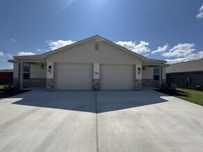 Building Photo - 5808 McGregor Lp