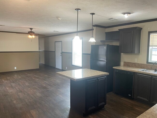 Building Photo - 2062 Krist Ln