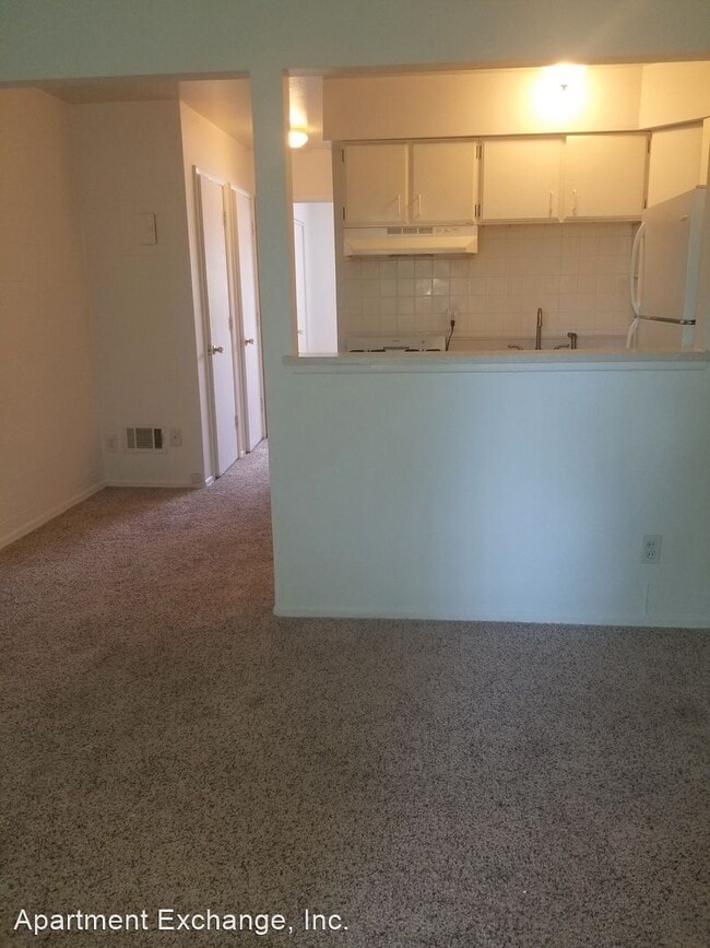 Building Photo - 7707 Lindbergh Dr