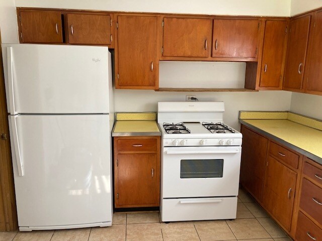 Foto del edificio - 6051 W Miami Ave