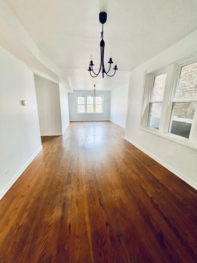 Foto del edificio - 3724 N Clark St