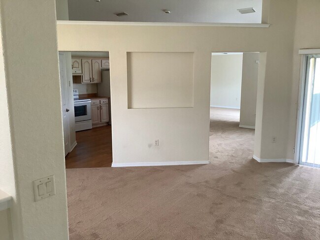 Building Photo - Charming 4-Bedroom, 2-Bath Home for Rent –...