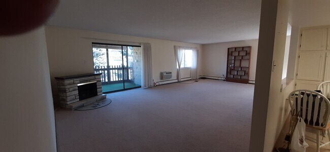 Living Room - 14102 E Linvale Pl