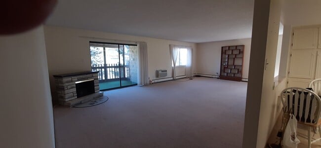 Living Room - 14102 E Linvale Pl