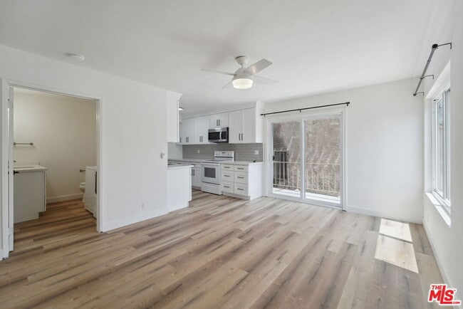 Building Photo - 1133 22nd St