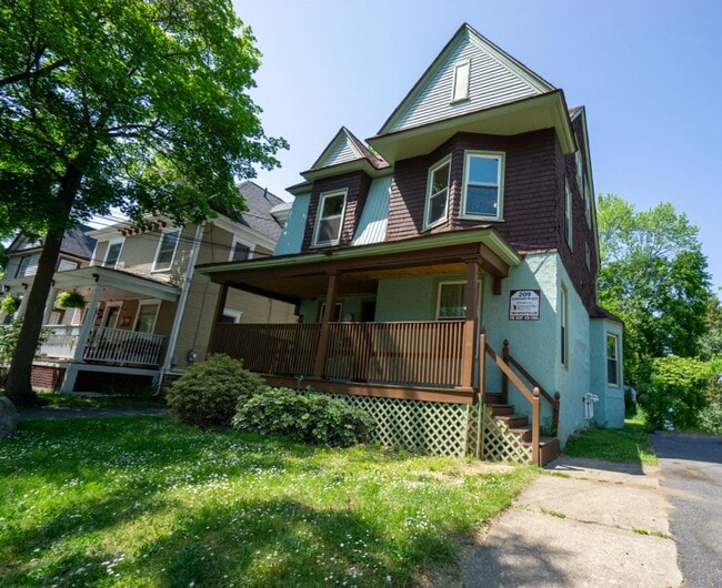 Available 6/1/26 - 4 Bedroom Duplex Close ... - Available 6/1/26 - 4 Bedroom Duplex Close ... Apartment