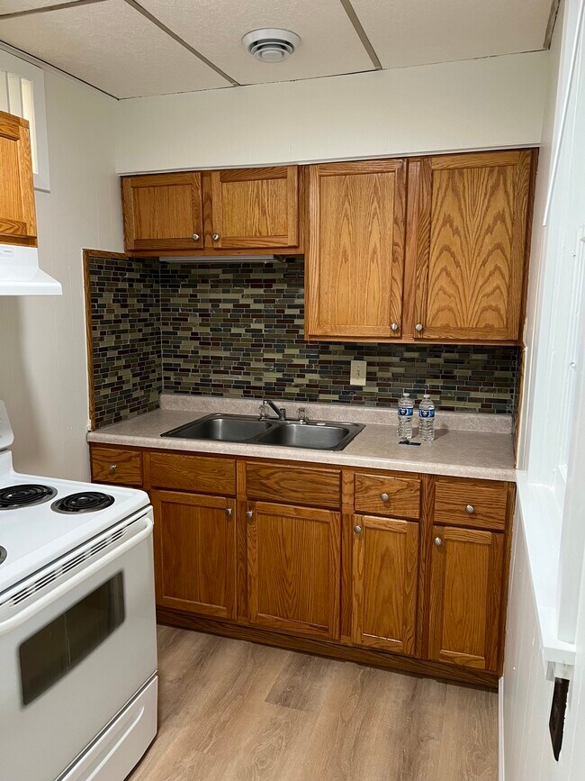 Foto del edificio - 113 Main St E