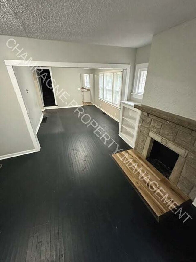 Foto del edificio - Recently Remodeled Home in Kansas City