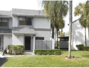 Building Photo - 3343 Carambola Cir S