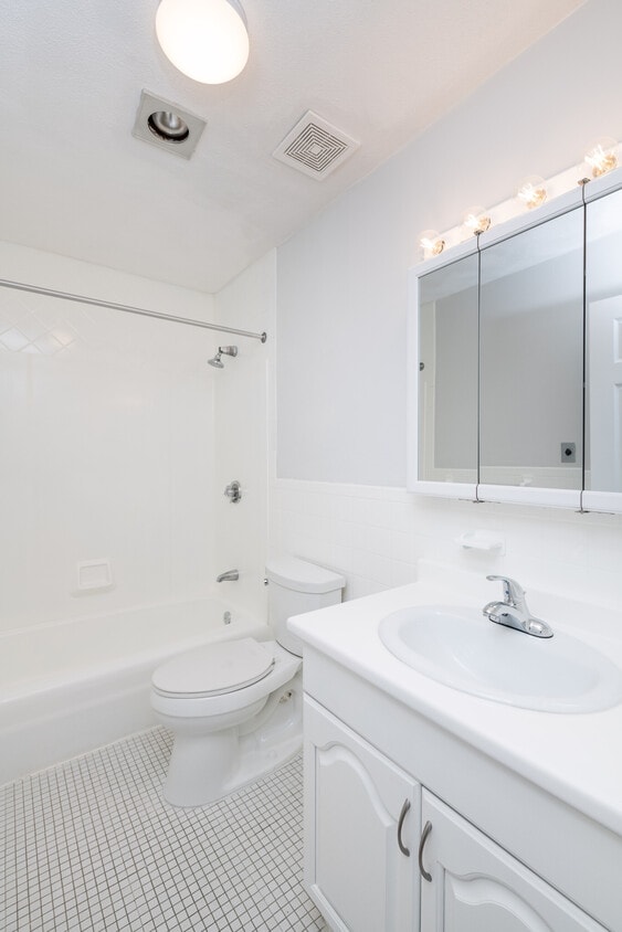 Photo - 162 Summer St. Unit 26
