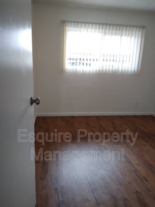 Foto del edificio - 730 E Channel Islands Blvd