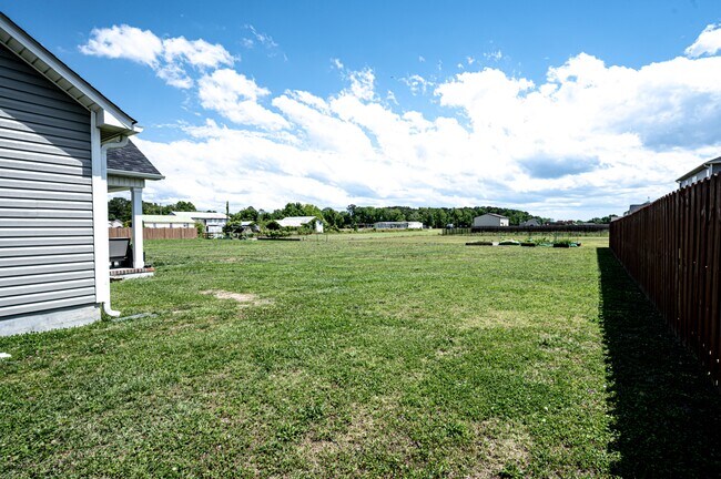 Foto del edificio - 202 Grist Mill Dr