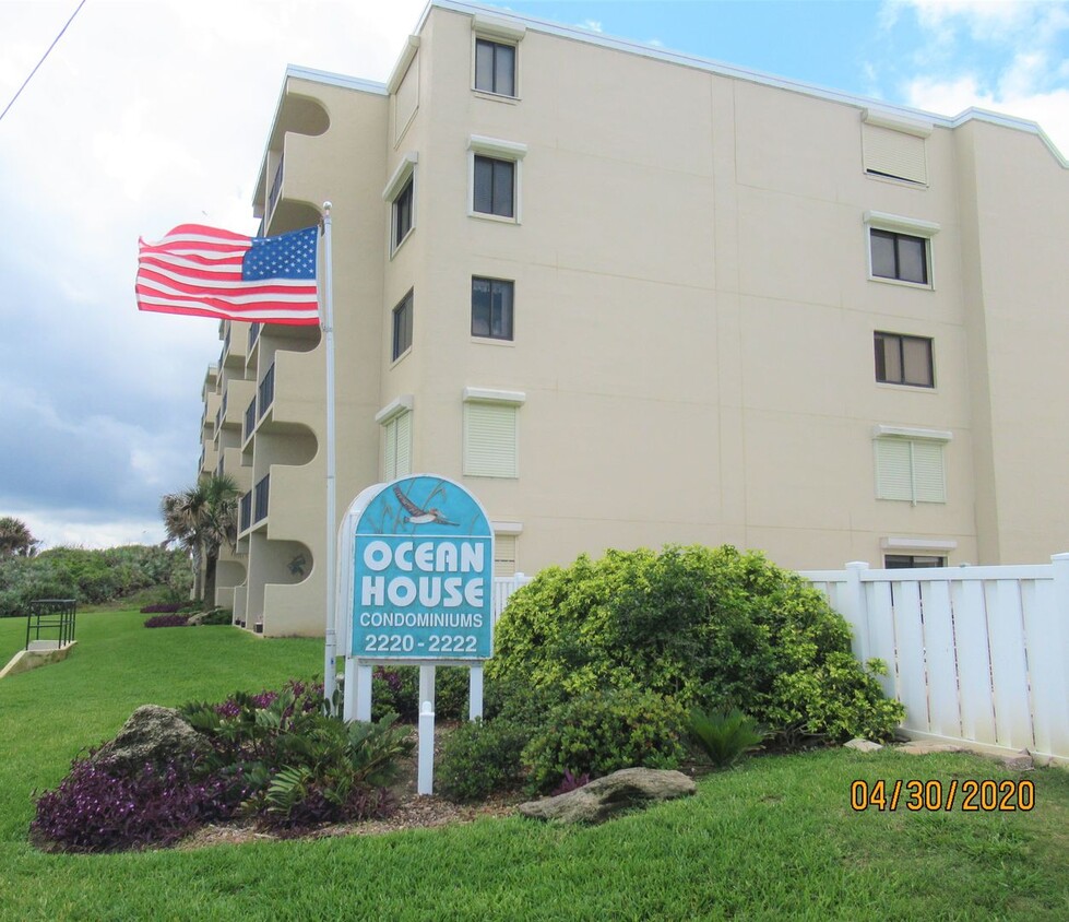 Primary Photo - Beautiful 2 Bedroom Condo with Ocean Views!