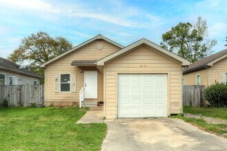 Building Photo - 11727 Greensbrook Forest Dr