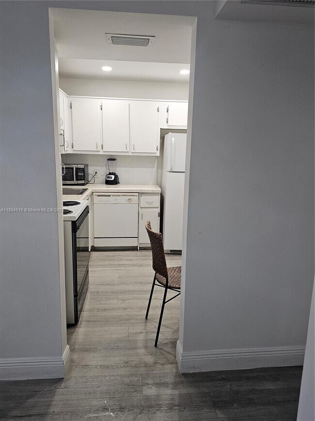 Foto del edificio - 20400 W Country Club Dr