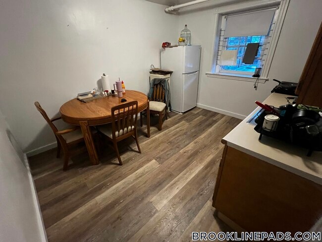 Foto del edificio - 1589 Beacon St