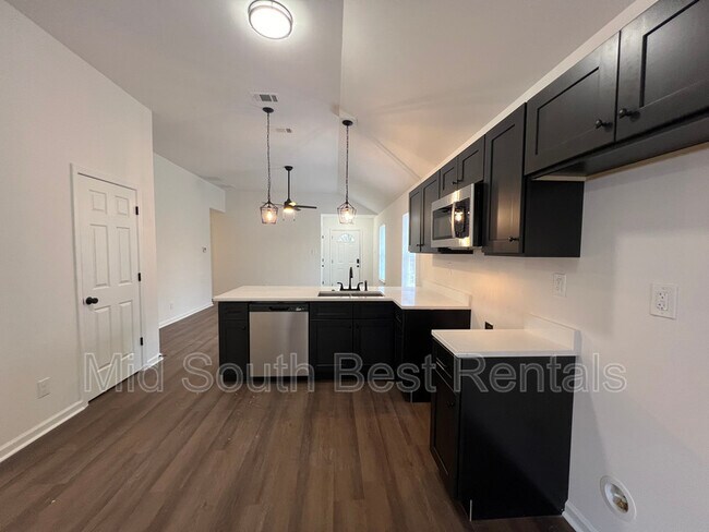 Foto del edificio - 1918 Pinedale Ave