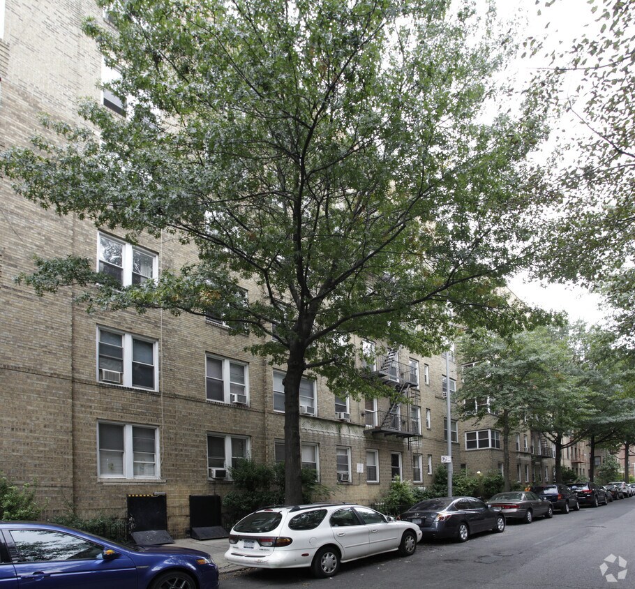 Foto del edificio - 41-29 46th St