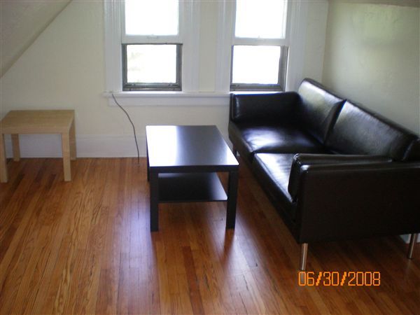 Foto del edificio - 2 br, 1 bath  - 922 S State St Apt 6 #6