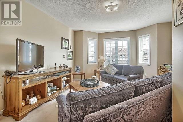 Building Photo - 33 Chetholme Pl