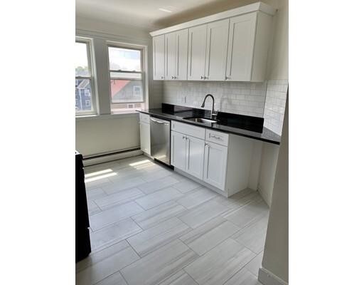 Primary Photo - 42 Rosedale St