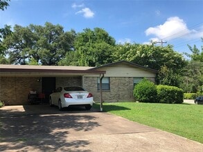 Building Photo - 11513 Whitewing Ave